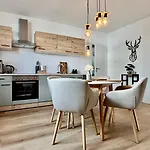 Apartmán Heaven Homes Fuer 4 Modern Zentral Kaffeeautomat Kueche *